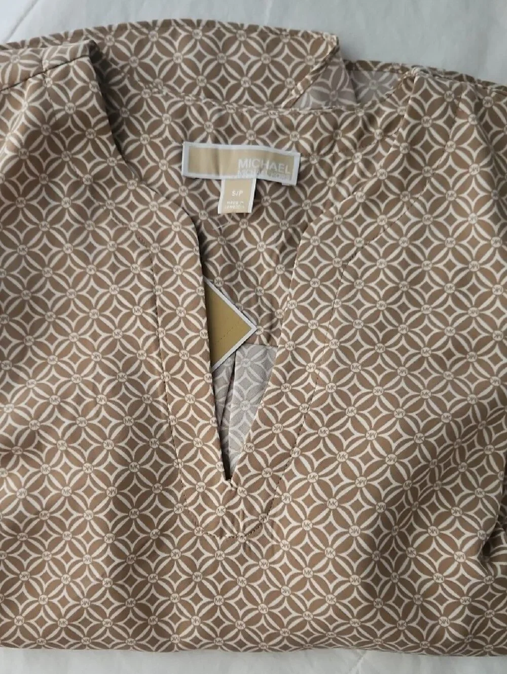 Michael Kors Beige Geometric Print V-Neck Blouse